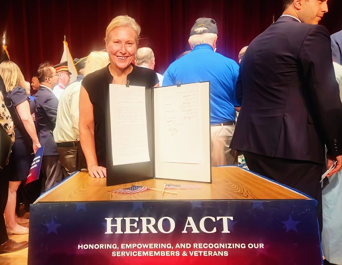 CapeIslands's tweet photo. Amazing day for our Veterans in the Commonwealth of MA ๐บ๐ธ Governor Maura Healey signed the HERO Act today: Grateful that CIVOC Board Member Paula Smith was able to be present for this historic signing ๐โฅ๏ธ #HeroAct https://t.co/pgOiB0FnC8 https://t.co/TuAOuFr776