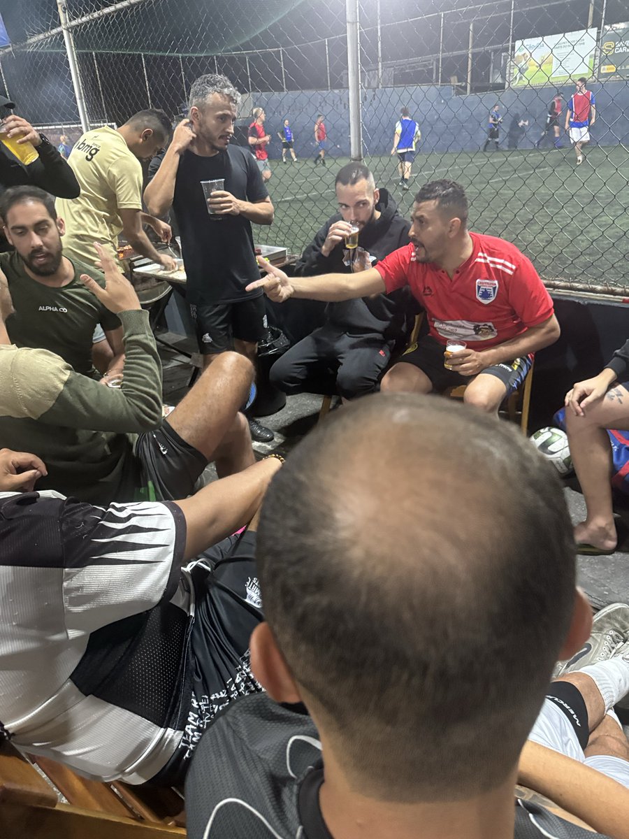 Resenha pós pelada é gostoso demais,