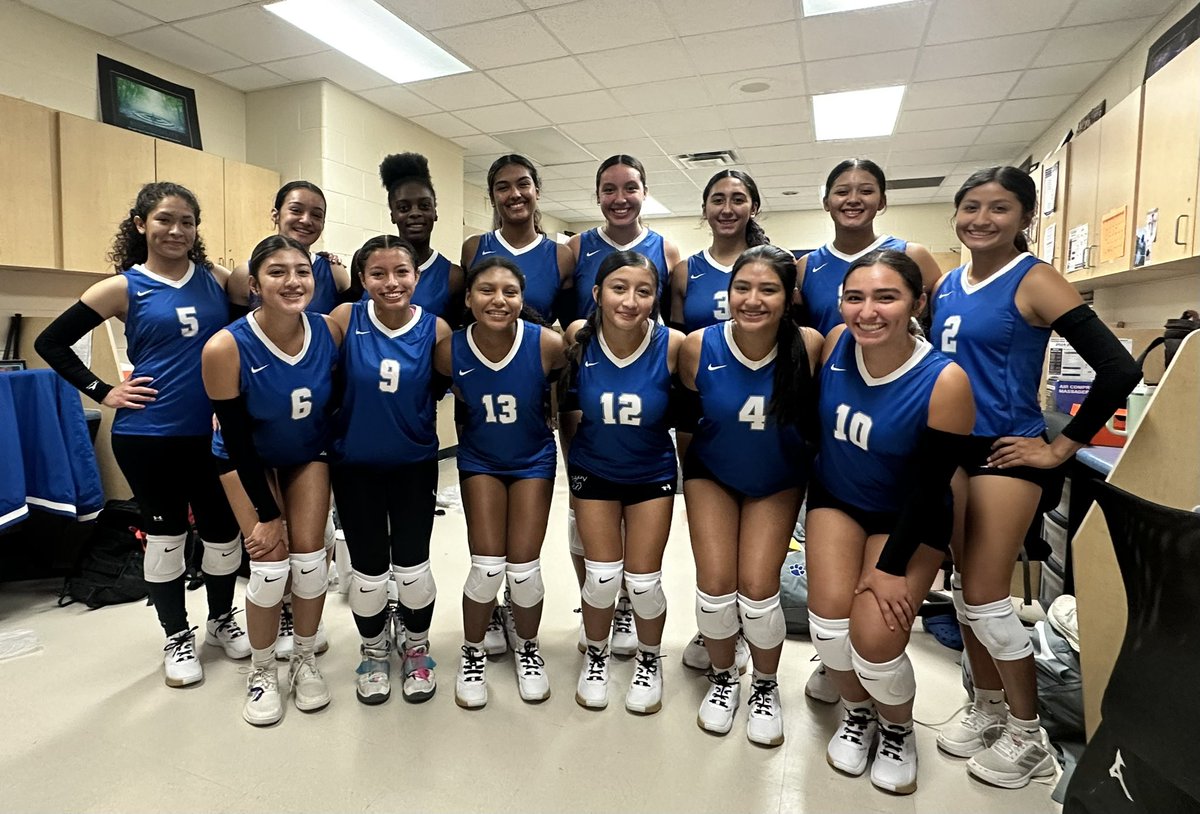 SanBobcat's tweet photo. 2024 South San Varsity Volleyball featuring our brand new uniforms! 🐾🐾🐾 https://t.co/3Rply9NgNu