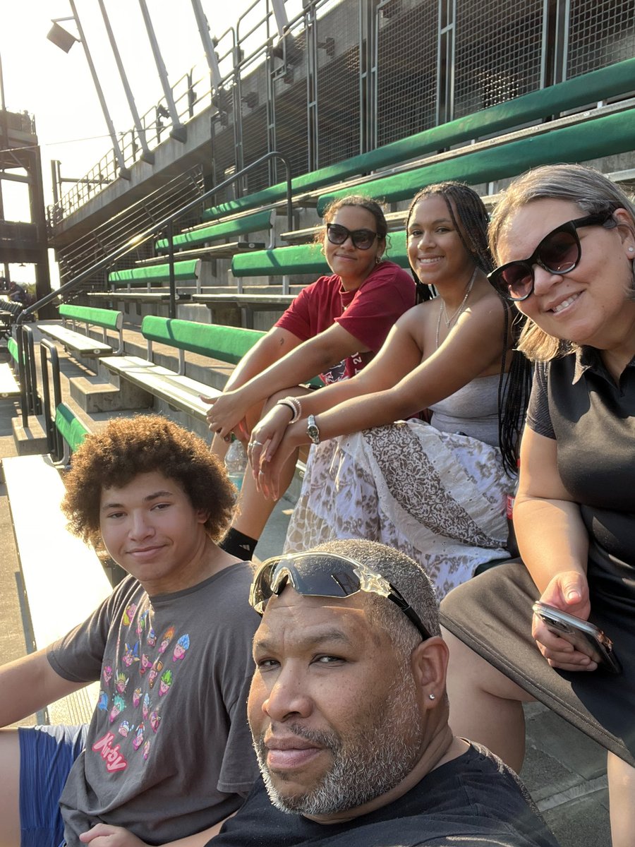 gmays0924's tweet photo. 1st Mariners game 
#TridentsUp https://t.co/PnzRaN51mq
