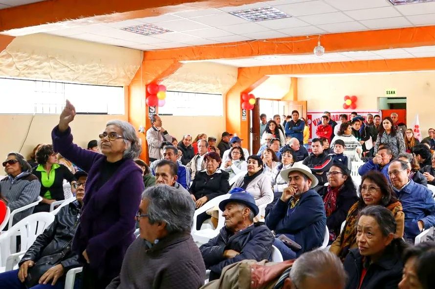 Vero_Mendoza_F's tweet photo. No, no todo está perdido.
Es tiempo de sembrar esperanza y cultivar unidad para que florezca un Nuevo Perú.

Gracias a la militancia que, a pesar de todo, persevera y le pone corazón❤️. 

(Tinkuy por el Buen Vivir, Lima Sur. Julio 2024) https://t.co/fIz1ssgqLT