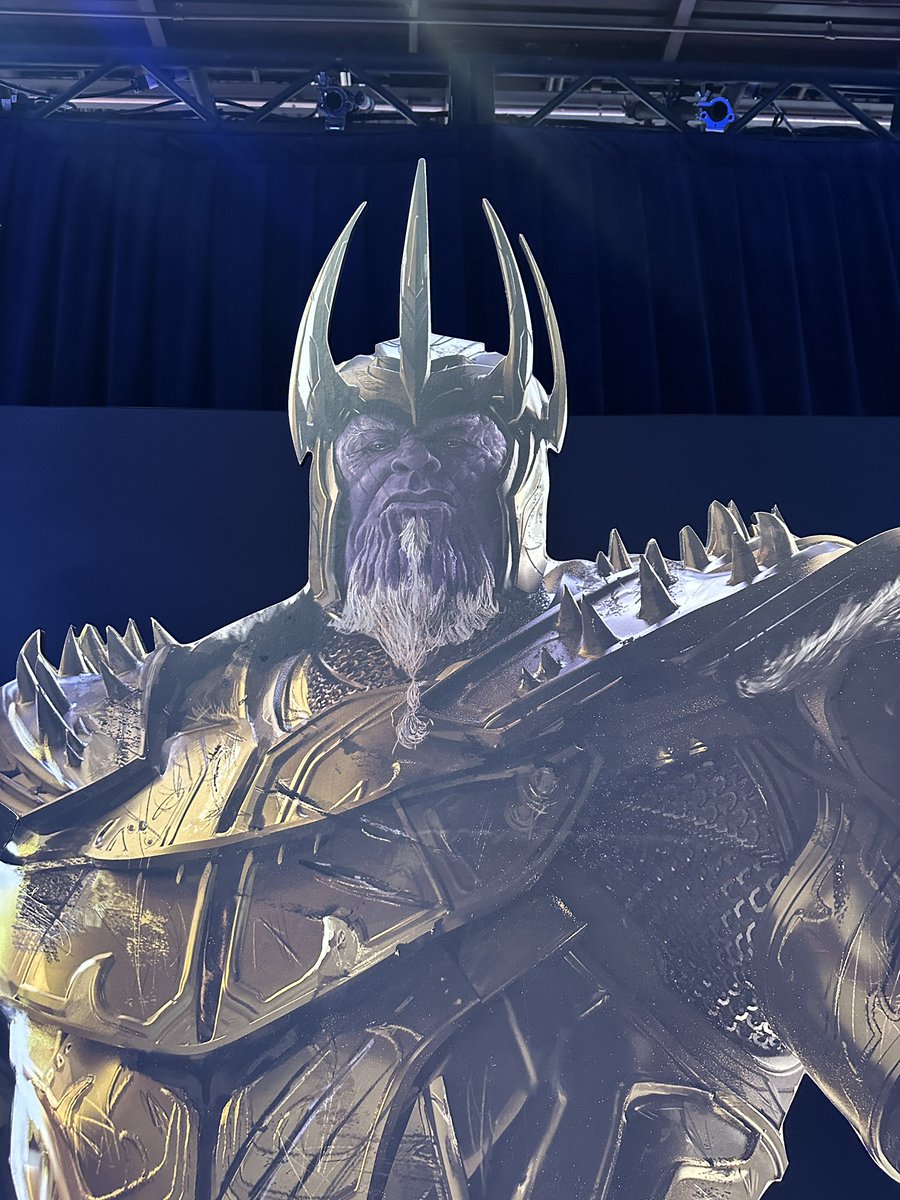Nuevo vistazo a KING THANOS de la nueva atracción de Marvel Studios. SE ...