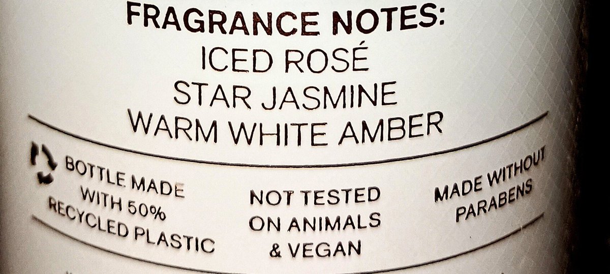 MadmJiveyLeague's tweet image. Sleepytime after bath🛁🚿 splash scent for tonight is "Pure Wonder" by Bath And Body Works🔥

#PureWonder
#BathAndBodyWorks
#Aromatherapy