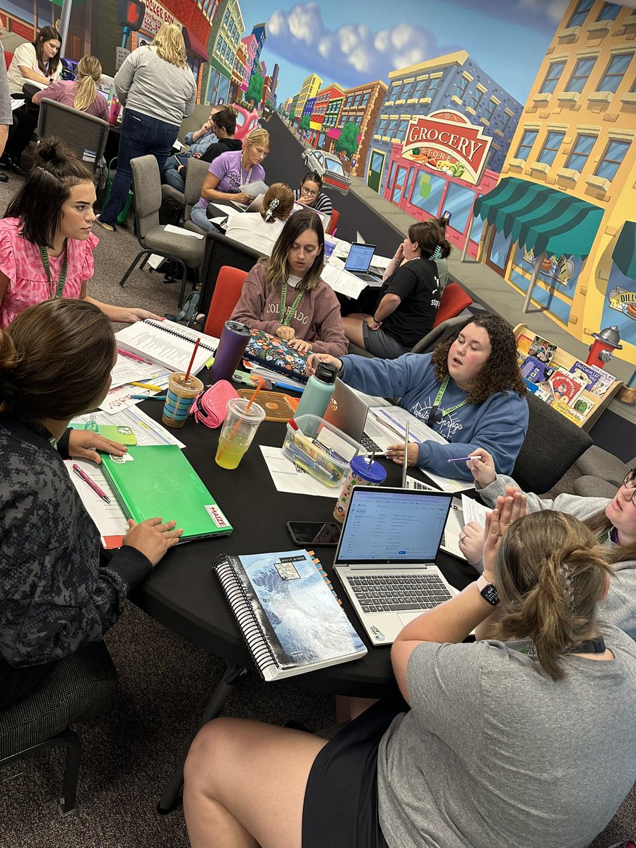 hdvincent22's tweet photo. K-6 ELA Pacing Guide Rollout! @maize266 https://t.co/LBlLAYF1oz
