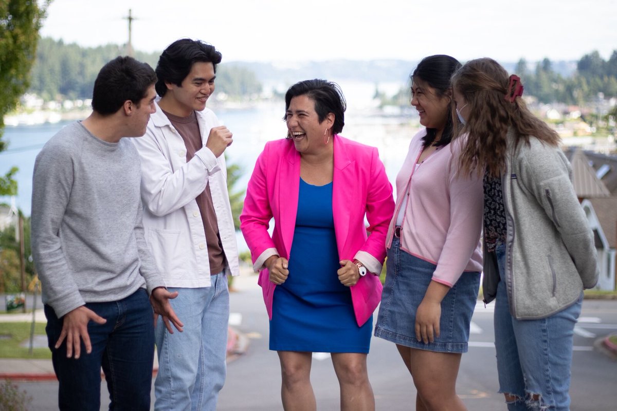 HUGE NEWS! I'm advancing to the November general election! 🎉🎉Thank YOU from the bottom of my heart for supporting my campaign. Onwards to the general election! #WAprimary