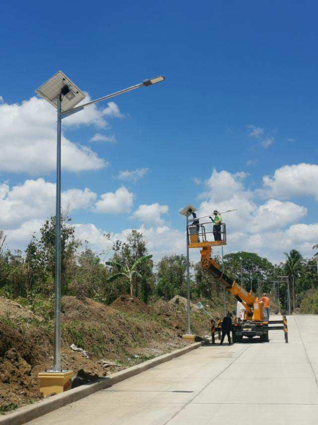are you looking for nice price and high quality of  solar led street light ? if yes,please feel free to contact our wechat/whatsapp:+8615952954760