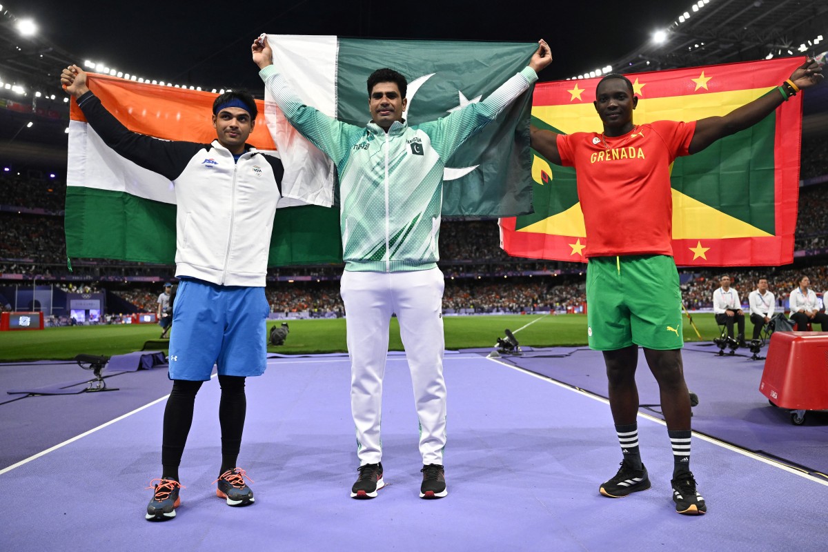 mohsinkhan811's tweet image. You should not hate Arshad Nadeem just because he is Pakistani. What a game, what a player, sports win. Congratulations, Arshad neeraj and peters all three..
#ArshadNadeem #NeerajChopra  
#peters #Olympics2024Paris
#Olympics   #ArshadNadeem
#Paris2024 #NagPanchami