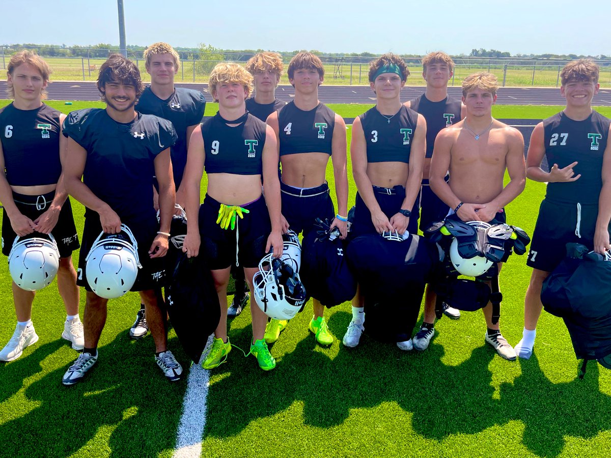 Spent my 40th birthday like I did the last couple decades worth…. 
In fall camp with my dawgs. 
Dbs reppin #TheT 
<a href="/gage_anderson/">Gage Anderson</a> <a href="/CadenDowning_/">𝕮𝖆𝖉𝖊𝖓 𝕯𝖔𝖜𝖓𝖎𝖓𝖌 ˗ˏˋ𓆩†𓆪ˊˎ˗</a>  <a href="/jaxsonhurst4/">Jaxson Hurst</a> <a href="/Justin03354944/">Justin arrington?</a> <a href="/Slade605/">Slade</a> <a href="/jakedavid1408/">Jake David</a> @ClubTioga <a href="/TiogaAthletics/">Tioga Athletics</a>