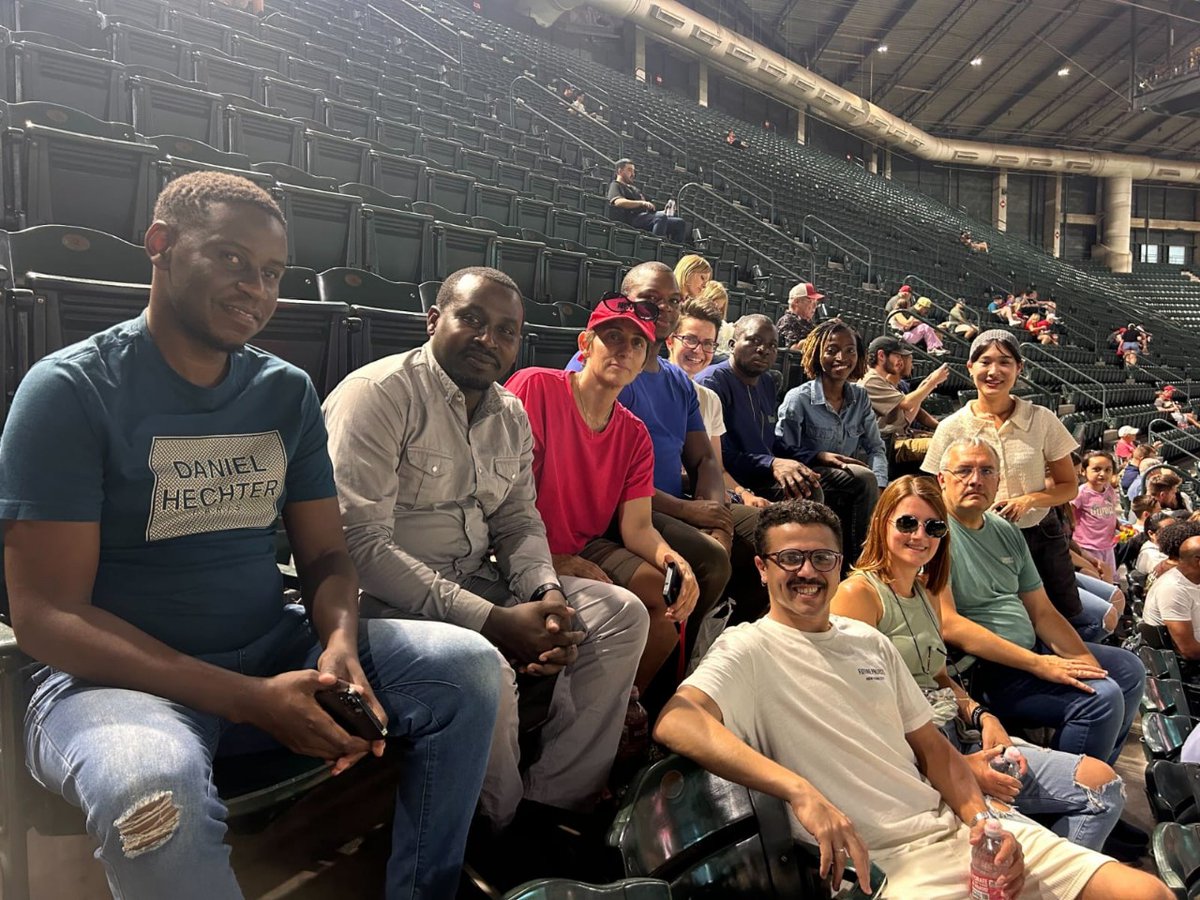 Cronkite Global Initiatives (@cronkiteglobal) on Twitter photo The Humphrey Fellows of <a href="/Cronkite_ASU/">Cronkite School</a> are at Chase Field to cheer on the <a href="/Dbacks/">Arizona Diamondbacks</a> to victory today! The Humphrey Fellows of <a href="/Cronkite_ASU/">Cronkite School</a> are at Chase Field to cheer on the <a href="/Dbacks/">Arizona Diamondbacks</a> to victory today!