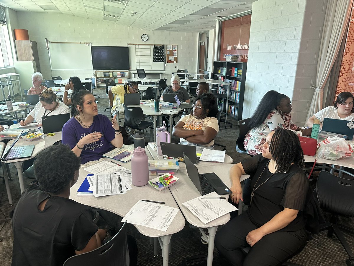 🎀 𝓢𝓽𝓮𝓹𝓱𝓪𝓷𝓲𝓮 𝓒𝓪𝓼𝓼 𝓕𝓲𝓮𝓵𝓭𝓼 🎀 tweet media