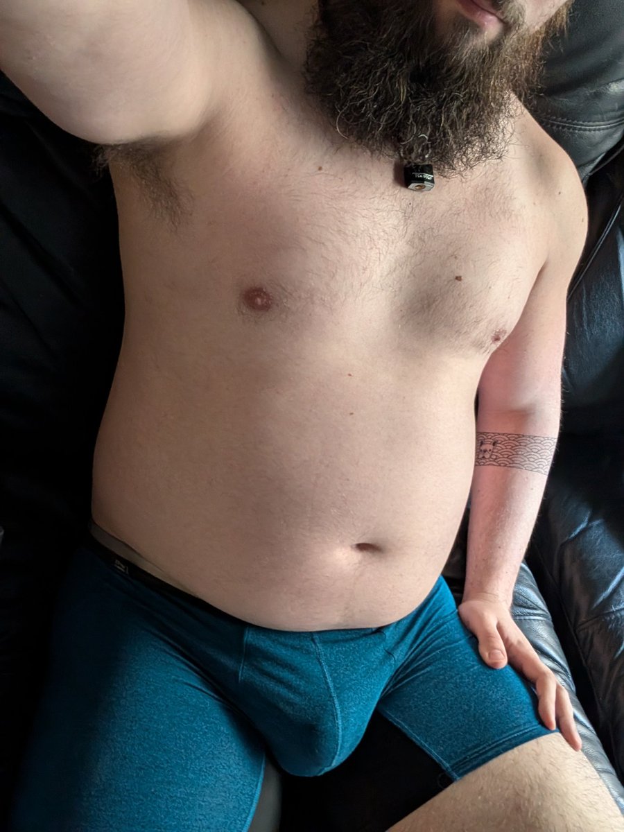 PuppoAD's tweet photo. Belly rubs? https://t.co/OsfdW6j9Mi