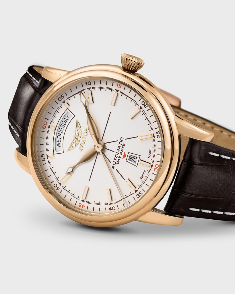 aviatorwatch's tweet photo. Now boarding: The AVIATOR Douglas Day Date. Powered by the Swiss-made Sellita SW240-2 movement, this timepiece blends 1930s Art Deco design with aviation heritage. Featuring weekday indication and shock protection, it's crafted for both elegance and precision
#aviatorwatch https://t.co/ubQPZH5bc7