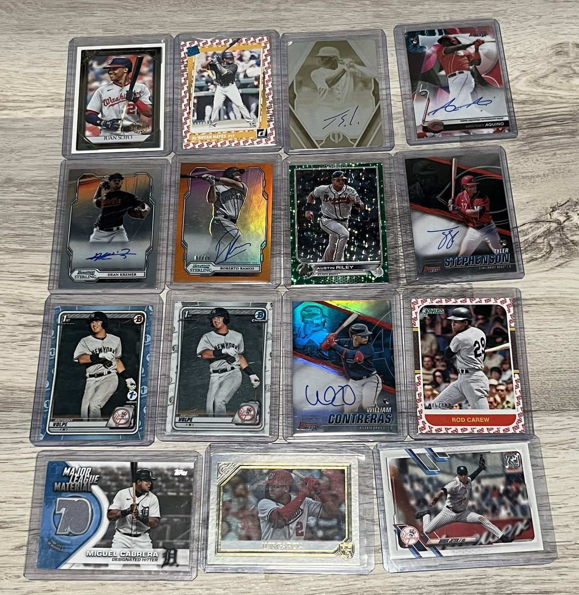 Clurban34's tweet photo. Random shit. Throw me offers if interested. https://t.co/bxlDtMkS2Q