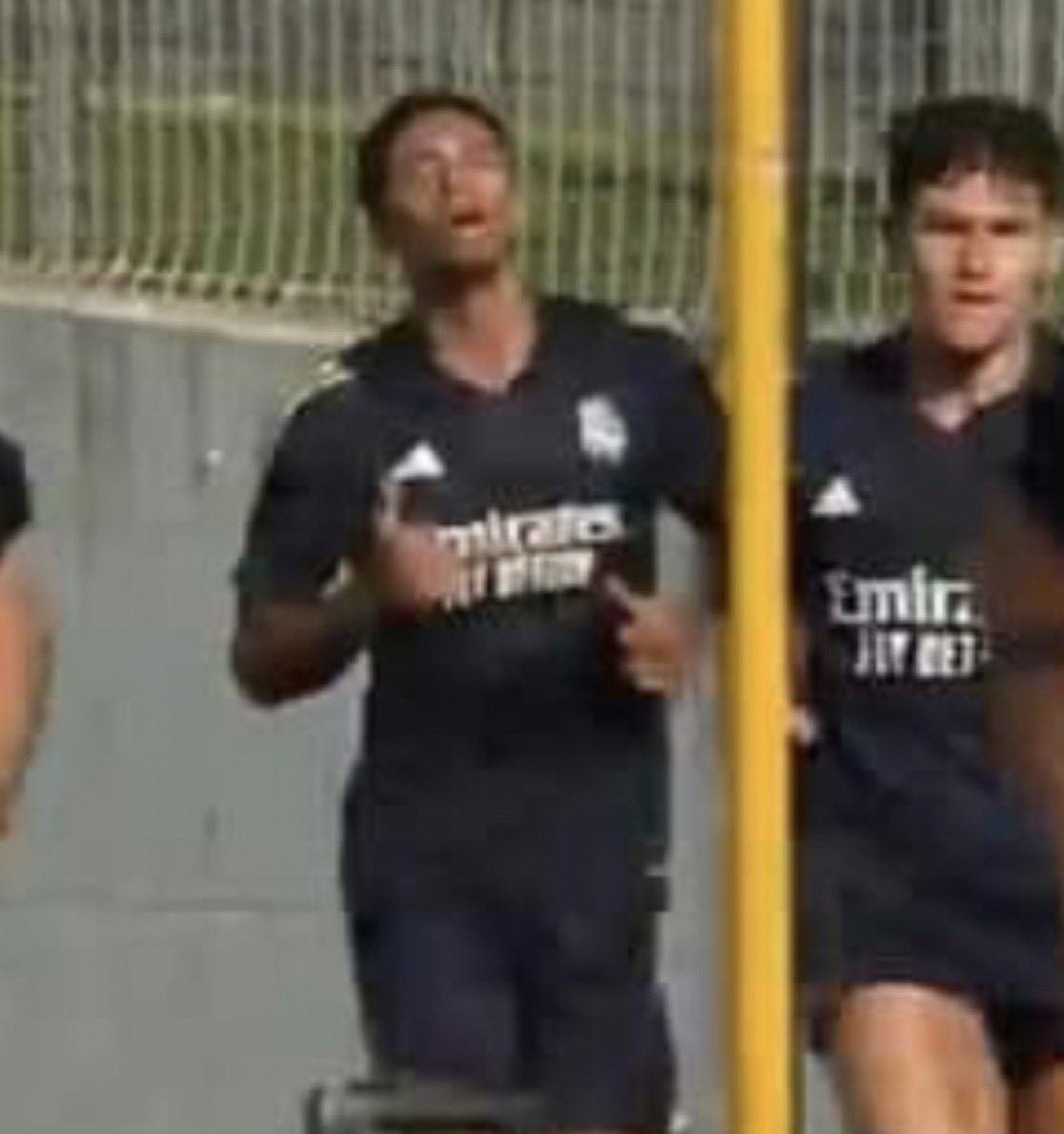 realmadridindo1's tweet photo. Kiri Hari Pertama Jude bersama Pintus
Kanan Hari Pertama Kylian bersama Pintus https://t.co/lEqo28r62s