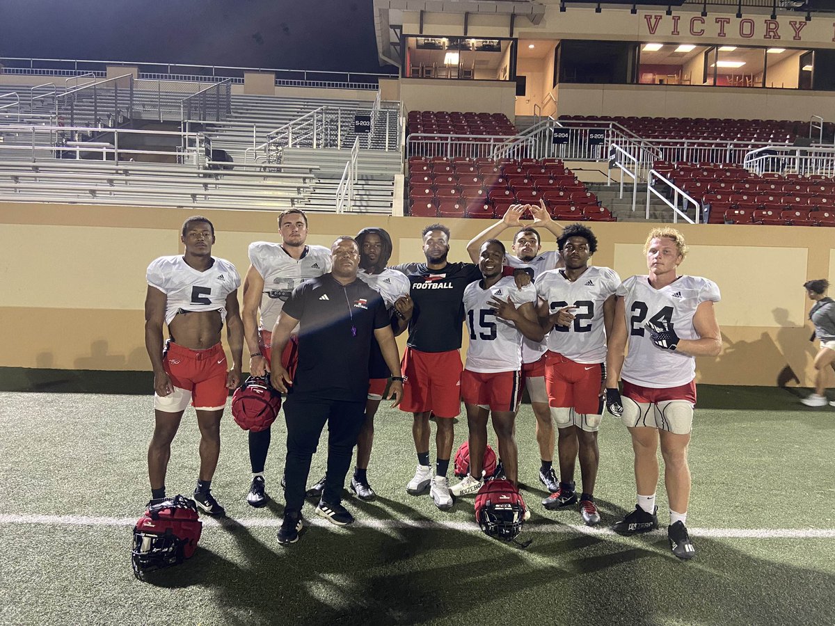 K. Strong (@coachkstrong) on Twitter photo <a href="/SEUFireFootball/">Southeastern Football</a> Day 3 of camp! The RBs are embracing the grind. Don’t be afraid of greatness! 🔥🏈
<a href="/jocquet/">JJ24</a> <a href="/JosiahNeos/">Josiah Neos</a> <a href="/FChima05/">Ferdinand Chima</a> <a href="/bryanbell19/">Bryan Bell</a> <a href="/Dp7_era/">Daniel Parker</a> <a href="/curtis_kimmons/">Curtis 'Bubba' Kimmons Jr.</a> <a href="/markel_johnson6/">Markel_johnson6</a> <a href="/NathanCarterRB/">nathan carter</a> <a href="/SEUFireFootball/">Southeastern Football</a> Day 3 of camp! The RBs are embracing the grind. Don’t be afraid of greatness! 🔥🏈
<a href="/jocquet/">JJ24</a> <a href="/JosiahNeos/">Josiah Neos</a> <a href="/FChima05/">Ferdinand Chima</a> <a href="/bryanbell19/">Bryan Bell</a> <a href="/Dp7_era/">Daniel Parker</a> <a href="/curtis_kimmons/">Curtis 'Bubba' Kimmons Jr.</a> <a href="/markel_johnson6/">Markel_johnson6</a> <a href="/NathanCarterRB/">nathan carter</a>