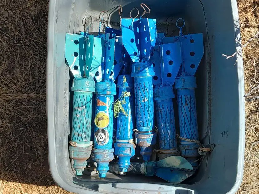 aGnt3Just_GN's tweet photo. 🚨 En Sonora, #EjercitoMexicano, #GuardiaNacional y policía estatal hallaron artefactos explosivos diseñados para ser lanzados desde drones, además de 2 fusiles Cal. 50', armas largas y cortas así como miles de cartuchos, no hay detenidos #Seguridad #armas #AAEEII #drones #Sonora https://t.co/vpcFbuRHOW