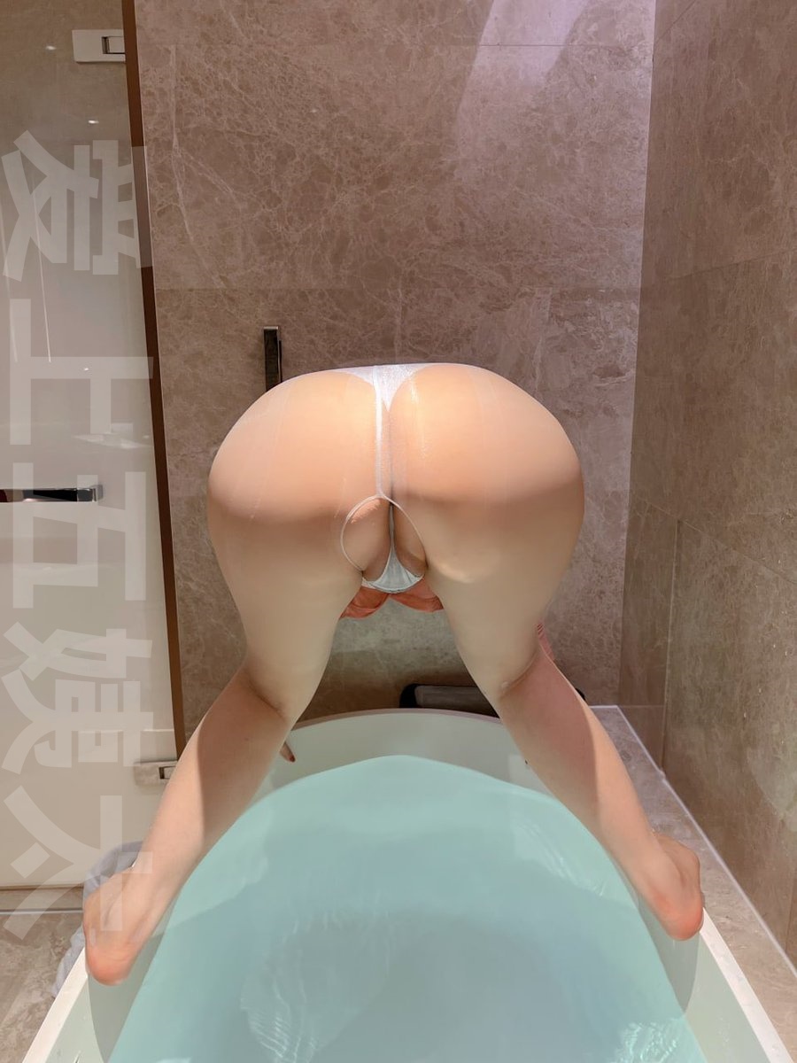 敢和五姨太一起泡浴吗？五姨太在水里逼逼会更滑更滋润的哦，想想试试滋味吗？五姨太怕你会被抽干 https://t.co/hdVwLB0muE