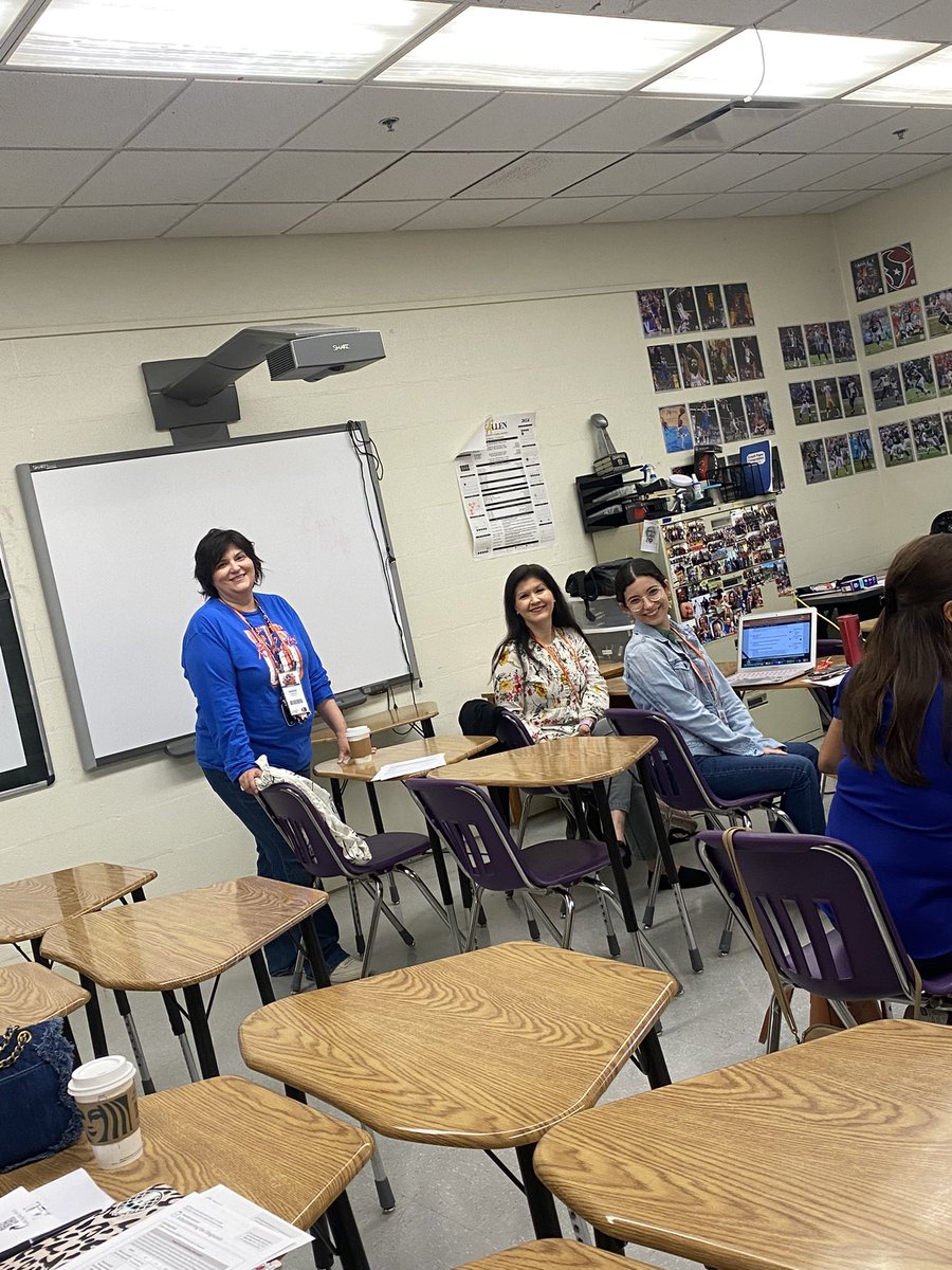 First grade in the house! #tmtmcallenisd <a href="/Rockets120/">Rayburn Elementary</a> <a href="/McAllenISD/">McAllen ISD</a>