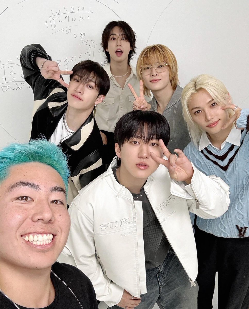 StrayKids' #BangChan, #Changbin, #HAN, #Felix & #I_N at the