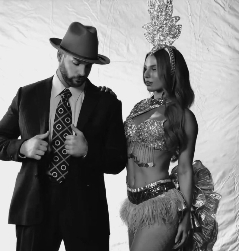 nicolatrends's tweet image. ─ Comenten acá abajo junto a la tendencia

NICO YA ES MARIO 

• DIEZ PAÍSES.
• DIEZ CIUDADES.
• DIEZ COMIDAS.
• DIEZ COLORES.