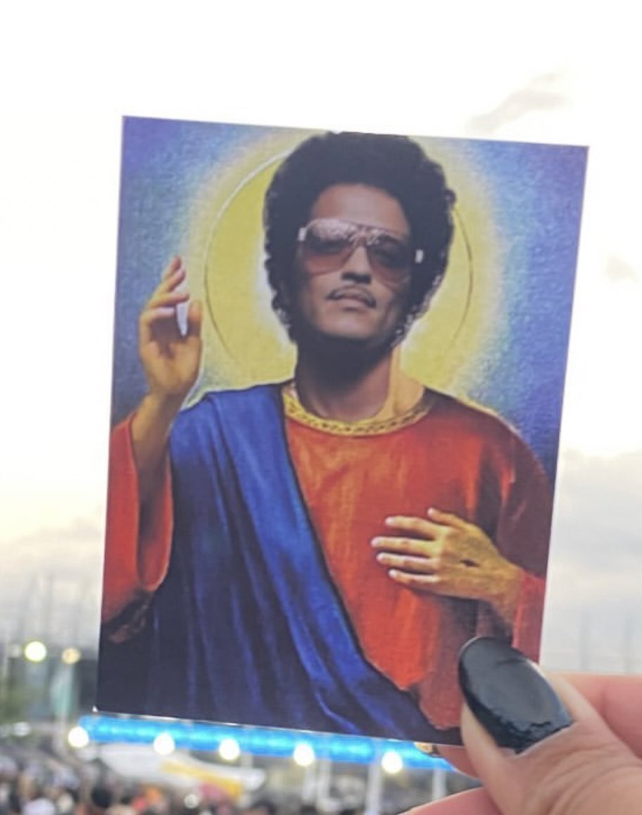 yourbruninho's tweet photo. Tô amando isso! 
Bruno Mars abençoe https://t.co/XvQw33MDKH
