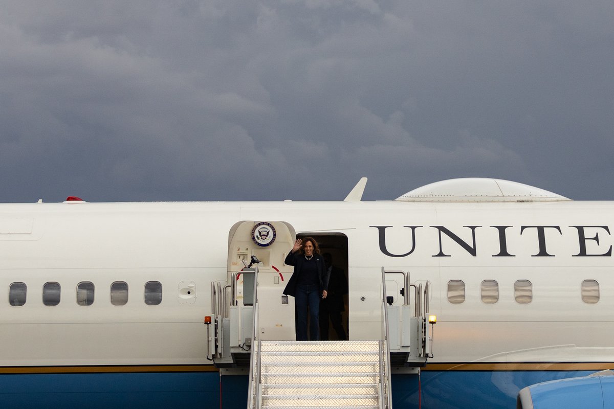 Vice President and presumptive Democratic presidential nominee Kamala Harris steps out of Air Force Two on Aug. 8, 2024 at Phoenix Sky Harbor in Phoenix. 

For <a href="/azcentral/">azcentral</a>
