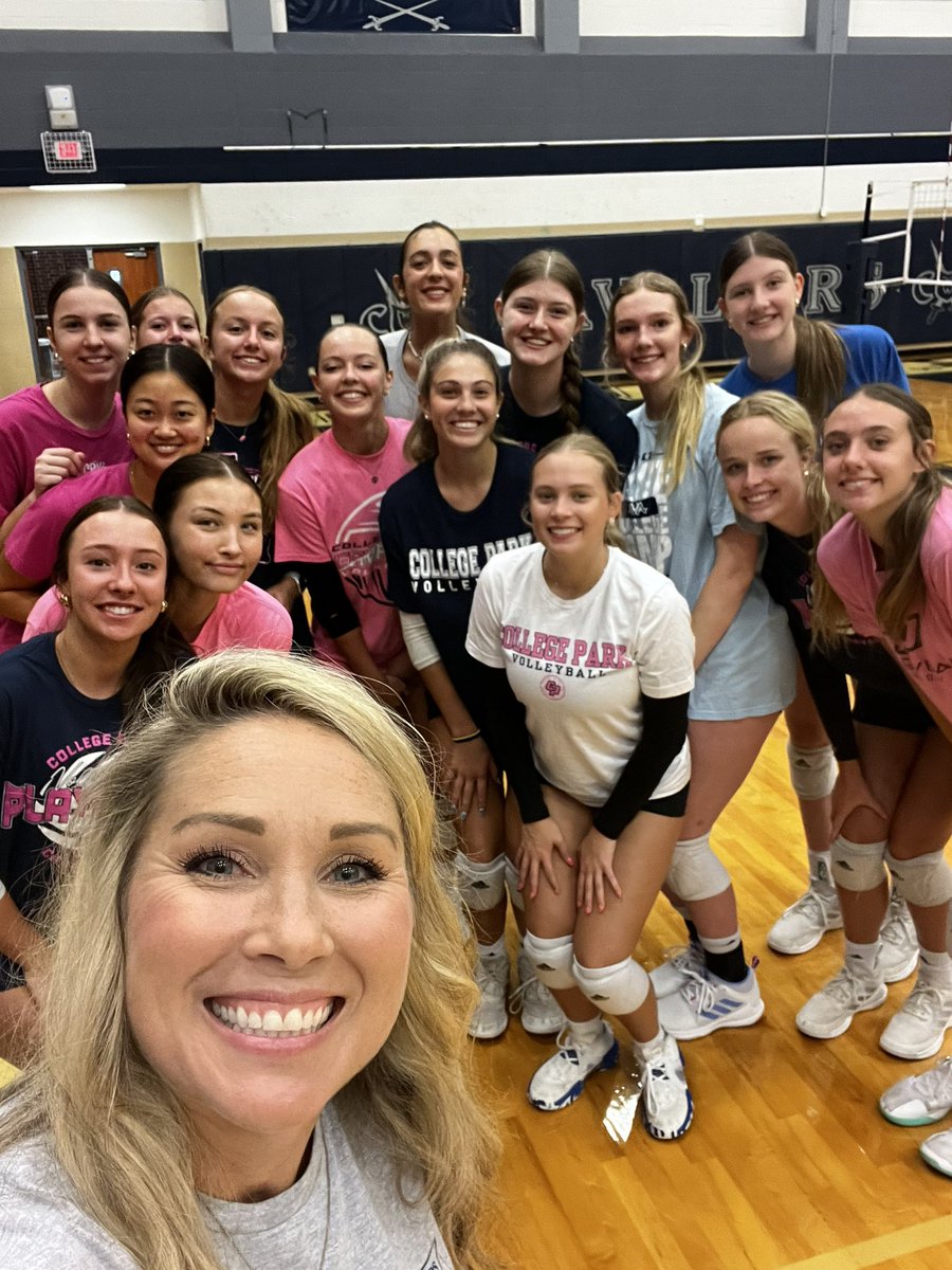 CPVBCavs's tweet photo. And just like that…WERE BAAAAAACK!! 🤩🙌🏼
HERE’S TO 2️⃣0️⃣ YEARS OF CPVB! 🏐💕 #longliveCPVB #WINTHEDAY #FAM1LY #2024VARSITY https://t.co/Vwye1frUY1