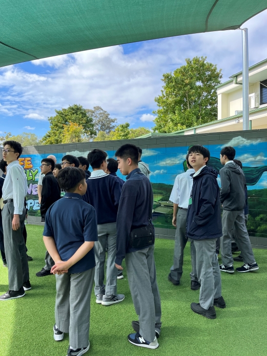 adachigakuen_jh's tweet photo. オーストラリア・スタディーツアー#3
こちらはWindaroo Valley State High Schoolです
https://t.co/kZOECu9Mju
#足立学園
#オーストラリア・スタディーツアー
#東京私立男子校
#Windaroo Valley State High School https://t.co/hTksu5ENop