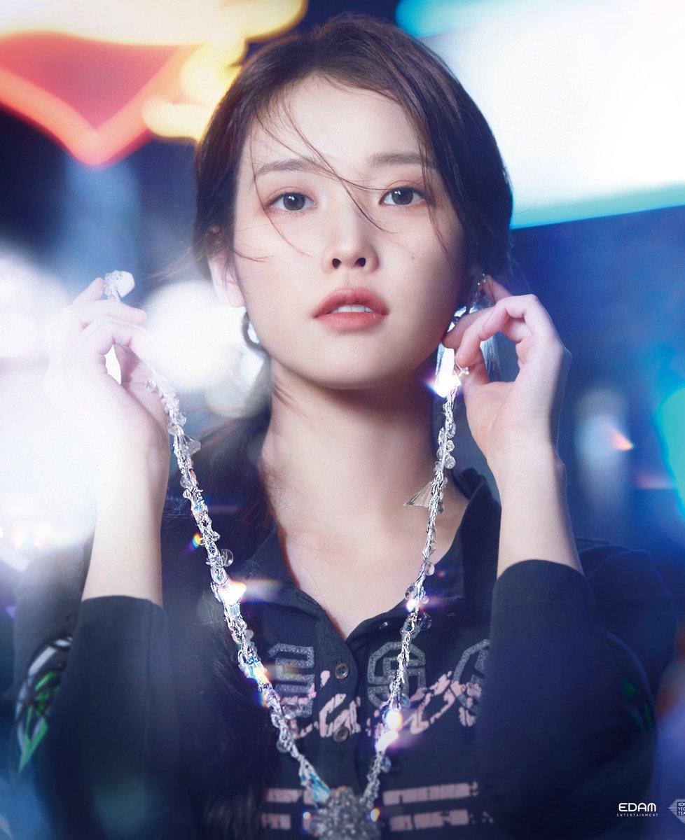 chatshirelore's tweet image. they took the concert poster game seriously