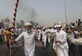 Anu01012's tweet photo. #Hindus 
#twitter
Where are the eyes of the world ?

Hindus are being genocided by Muslims in Bangladesh.

Why this international and media silence ?
Why muslim countries silence ? https://t.co/3HQmOTxuT1