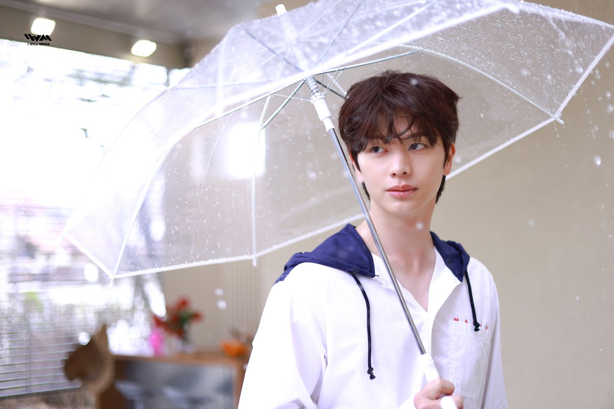 [포스트]
육성재 2024 1st FAN MEETING <육성재 개인전 : Look closely(1995作)> MD 촬영 비하인드

🔗naver.me/GXAEzUyR

#육성재 #YOOKSUNGJAE
#EXHIBITION #Look_Closely