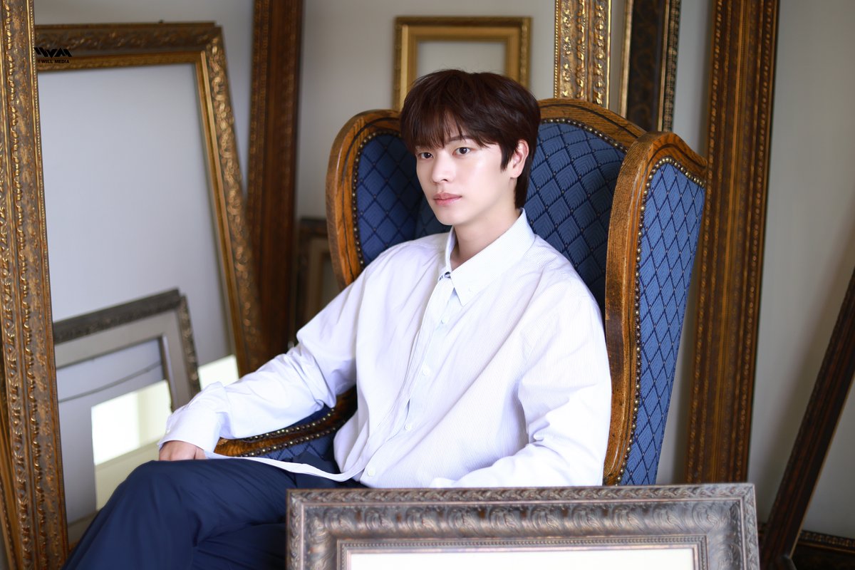 YookSJ_official's tweet photo. [포스트]
육성재 2024 1st FAN MEETING <육성재 개인전 : Look closely(1995作)> MD 촬영 비하인드

🔗https://t.co/2lkHuhvLKz

#육성재 #YOOKSUNGJAE
#EXHIBITION #Look_Closely https://t.co/s3gz6iYvcg