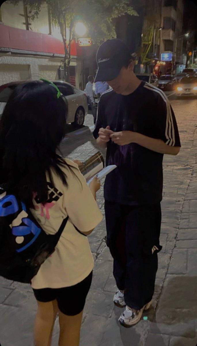 Sarahiiifl's tweet photo. Muchas gracias por tomarte el tiempo y regalarme como 100 fotos JAJAJAJA 😭😭 tq mucho capo 💗 @SpreenDMC https://t.co/H8fruGYZvf