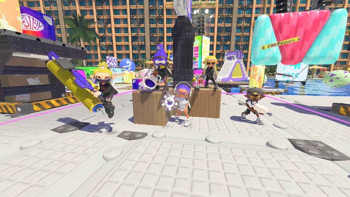 DarkStridersDS's tweet image. We took care of Time to Win in an insane set, despite Galaxy’s wifi was in deep space. WE IN THE FINALS BABY!

@Chosen1Cam spun the block 4 galaxy 
@crispy_chipy RED BULL!!!!!!
@Yuko_Amagi avenged the president
@Mellowtonin_ woke up from a nap
@FallinGalaxyO9 Cricket ahh wifi