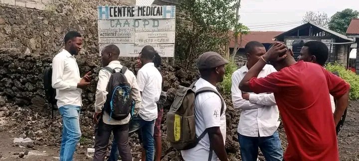 GetUpInternati1's tweet photo. #formerpourtransformer Le mobilisateur communautaire etant une personne en charge d’animer les sessions de sensibilisations communautaires moyennant quelques thématiques, c'est ainsi que les Boursiers de #Wezesha se sont rendus sur terrain pour une pratique efficace
@AFD_France https://t.co/WH4f0NLKIP
