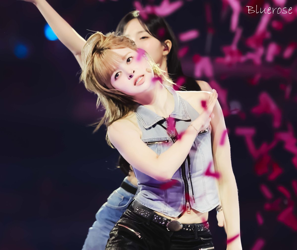 240727 LA Kcon stage

#NMIXX #LILY #엔믹스 #릴리