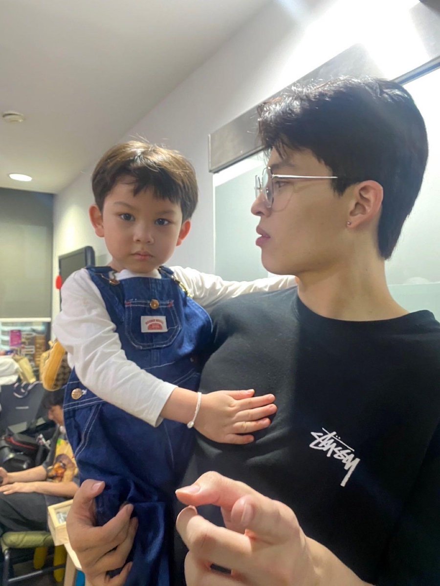 naravlt's tweet image. Vibes duda anak 1 siap cari mamah baru wkwk