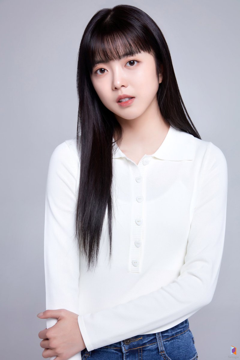 [#지수연] 지수연, 뮤지컬 '부치하난'서 데뷔 첫 1인 2역…태경·올라 役 캐스팅
▶️ naver.me/G58r0TFj

#NEWS #부치하난 #위키미키 #WekiMeki #JISUYEON