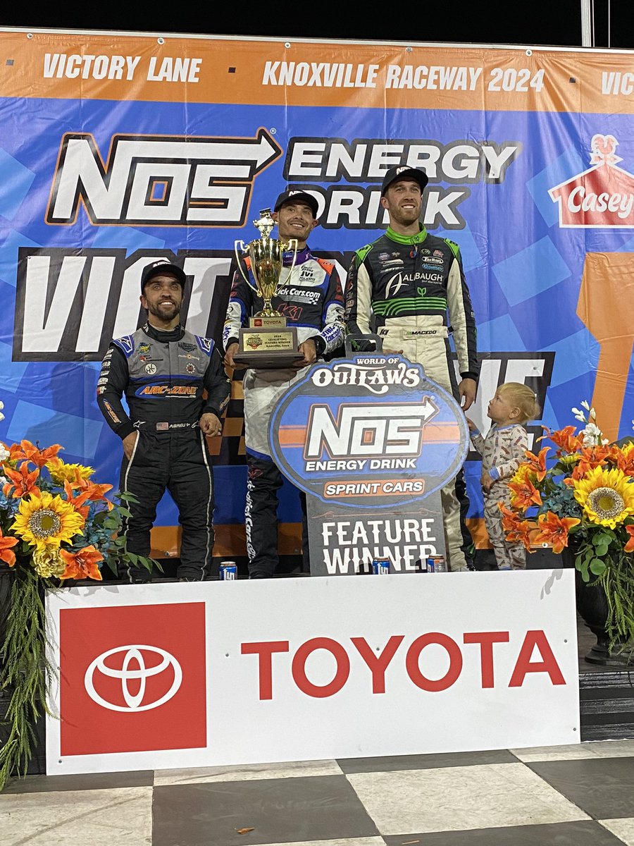 knoxvilleraces tweet picture