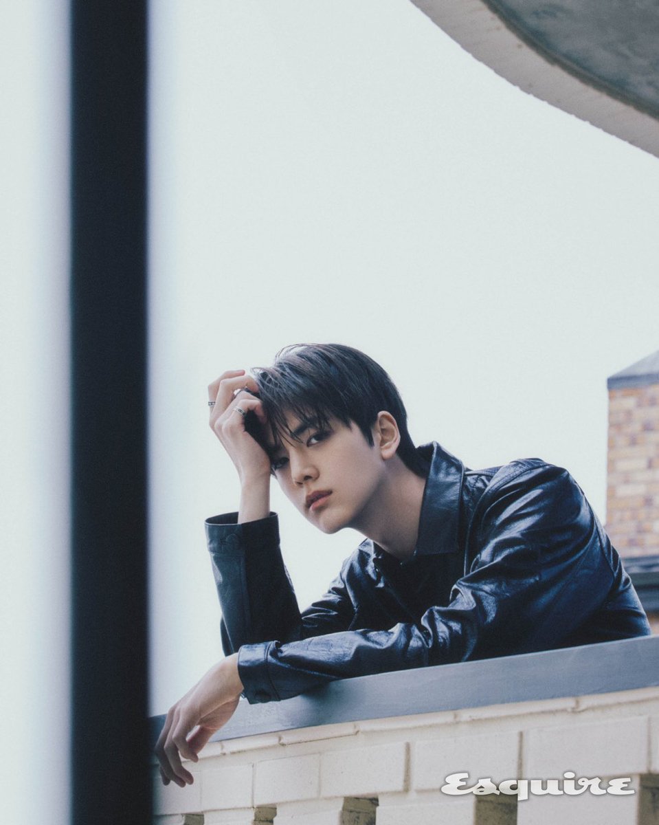layout_yeonhui's tweet photo. 🖤🤍𝕋𝕙𝕖 𝕤𝕔𝕖𝕟𝕥 𝕠𝕗 𝔹𝕝𝕒𝕔𝕜🤍🖤

𝑯𝙖𝒑𝙥𝒚 𝒀𝙤𝒖𝙣𝒈𝙝𝒐𝙤𝒏 𝑫𝙖𝒚 🎉

#layout_HBD_younghoon

영훈이의 포토스팟을 찾아보세요!
그가 머무른 자리는 과연 어디일까요❔😉
빵비들도 다크빵훈 빵민수🤍💙❤️

#빵담빵담_영훈이의_스물여덟
#LOVE_FOR_YOUNGHOON https://t.co/dMlYgYLg5S