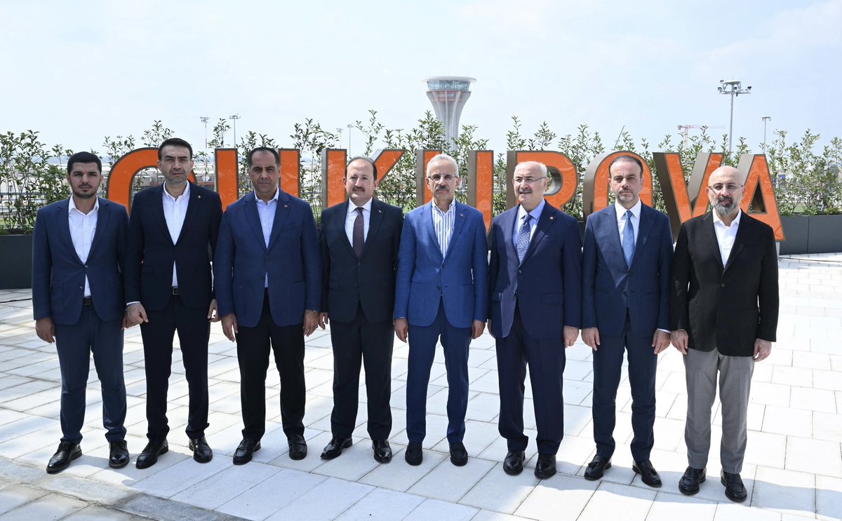 Yarın Sn. Cumhurbaşkanımızın teşrifleriyle hizmete açacağımız Çukurova Uluslararası Havalimanı’nda incelemelerde bulunduk.

✈️2002’de 2️⃣6️⃣ olan aktif havalimanı sayımızı Çukurova Uluslararası Havalimanı ile birlikte 5️⃣8️⃣’e çıkarıyoruz. 

🛫Havalimanımız; Mersin, Adana, Osmaniye