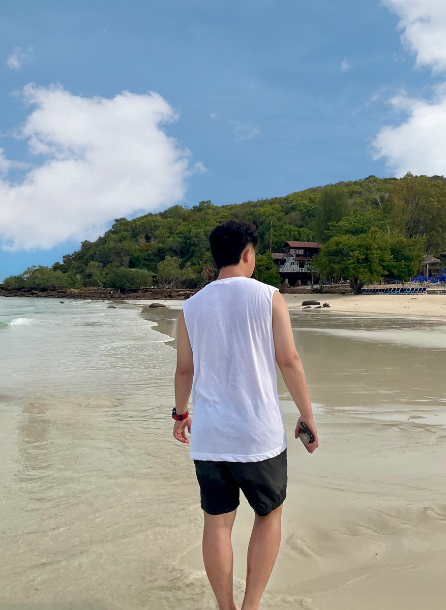genyoluga's tweet photo. อยากไปทะเลกับเธออีก https://t.co/EOztlvG7Dm