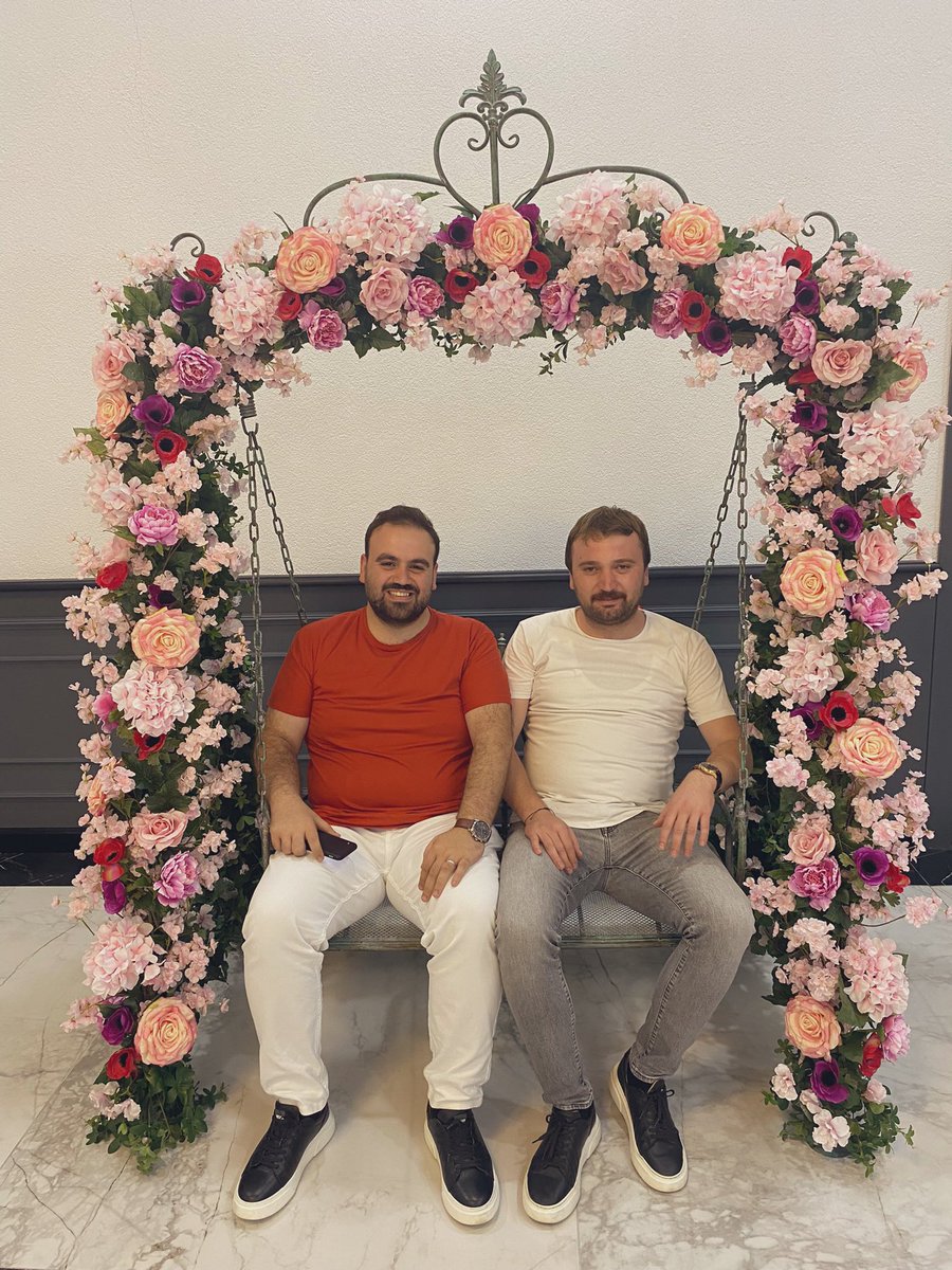 Mesele esir düşmekte değil, teslim olmamakta bütün mesele!

Mutlu yıllar kardeşim. <a href="/MOlgunDemirkol/">Muhammed Olgun DEMİRKOL</a>