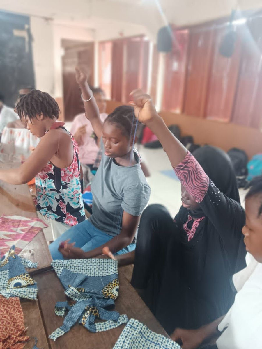 Sewing Bags from Recycled Materials at EducAid Lumley 🌱
As part of EducAid’s movement to reduce plastic waste on site and beyond, our team and students have been sewing bags from recycled materials. 
#RecycledMaterials #ReducePlasticWaste #EcoFriendlyLiving #EducAid #education