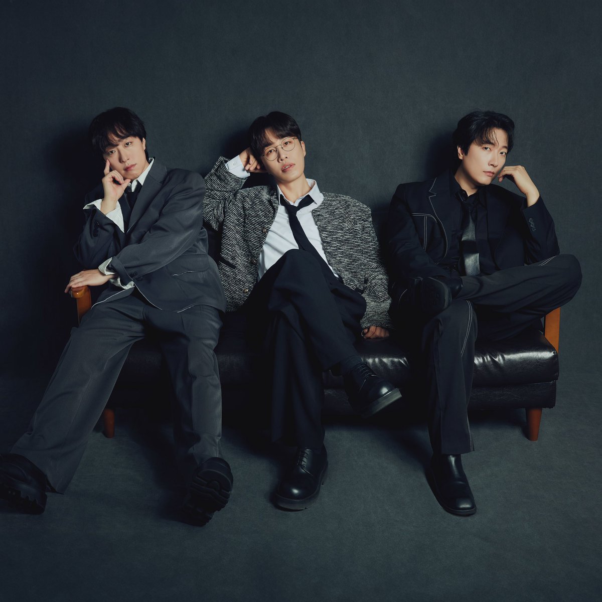 소란(𝐒𝐎𝐑𝐀𝐍) 𝐍𝐄𝐖 𝐏𝐑𝐎𝐅𝐈𝐋𝐄

𝗖𝗼𝗻𝗰𝗲𝗽𝘁 𝗣𝗵𝗼𝘁𝗼 (𝗦𝘂𝗶𝘁 𝗩𝗲𝗿.)

#소란 #SORAN
#고영배 #서면호 #이태욱