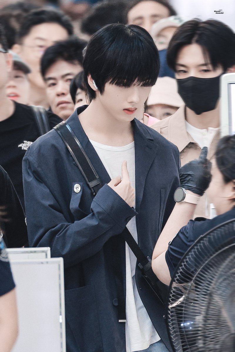 MasterhamsterJS's tweet photo. 240809 ICN🛫
“저요?”🥹
#지성 #JISUNG #박지성 #NCTDREAM https://t.co/PcZklhuacV