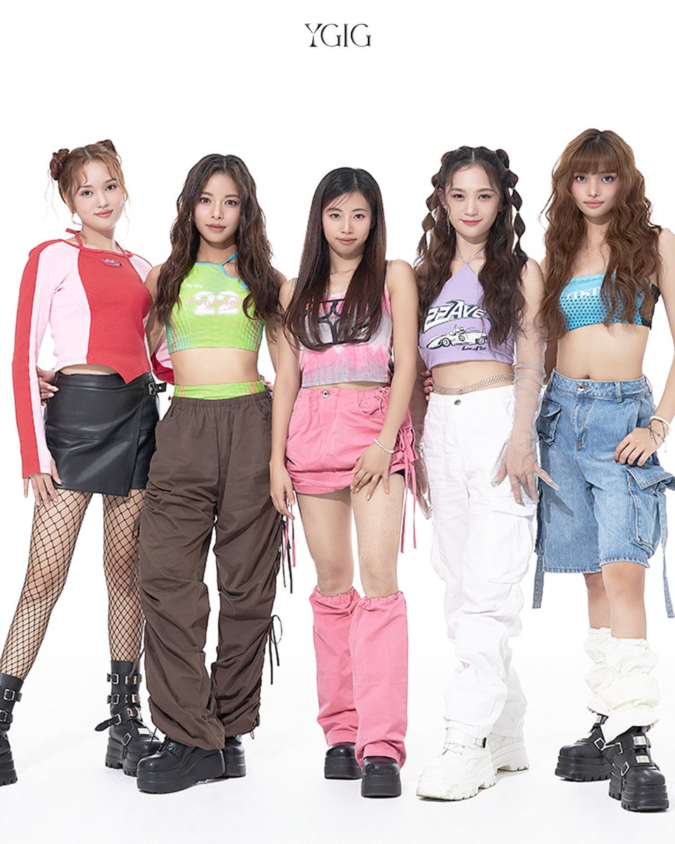 [📸] YGIG On Snaps

WEGO, here are some unseen snaps from our BNT photoshoot just for you! 💚✨

#YGIG #YGIGUniverse #YGIGOnSnaps