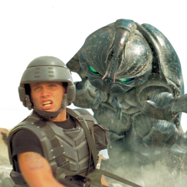 ShindenJ7W1's tweet photo. 金持ちのボンボンが青春を謳歌してたらデカい虫が攻めてきた
#映画の内容をザックリ説明する https://t.co/kMy39FEjAA