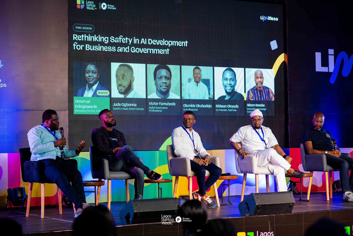 smartcomplyapp's tweet photo. Throwback to our amazing country head Jude Ogbonna  during his panel session at the #LagosStartupWeek @StartupLagos 

Jude Ogbonna insipred us on rethinking safety in #AI development for #business and government, using #Smartcomply as an analogy for this game changing move. https://t.co/wbJjitwHEo