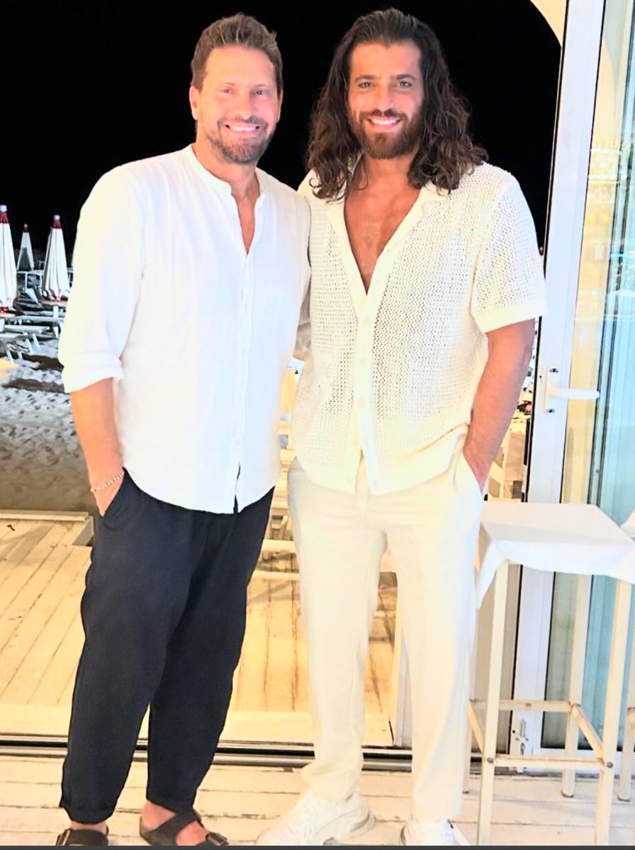 Ahhhh!!!!! O beyaz gömleğin,güzelliğin,tatlı gülümsemen ile kaç gündür bayram yapıyoruz....❤️🔥❤️🔥❤️
#CanYaman